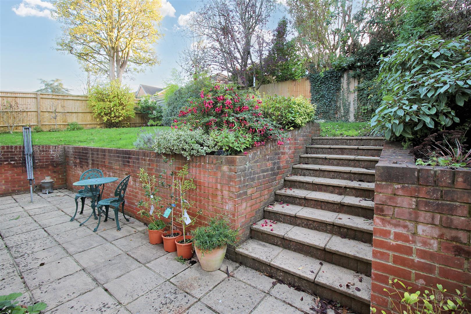 Roebuck Rise, Tilehurst, Reading